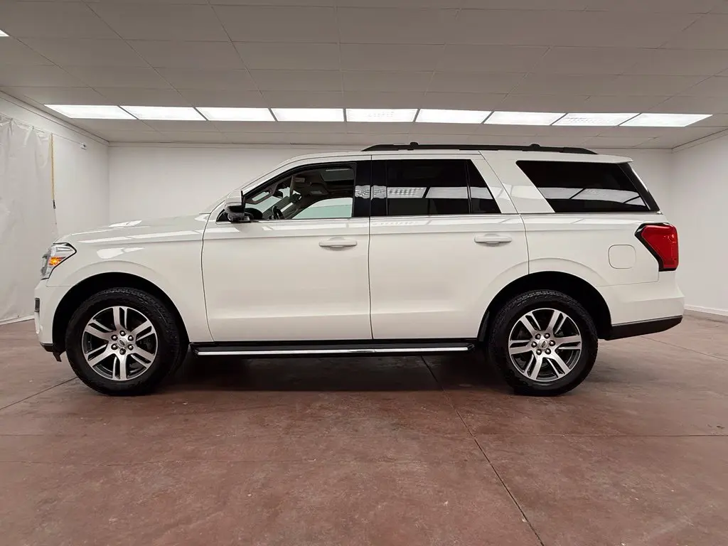 2022 Ford Expedition - $32,775