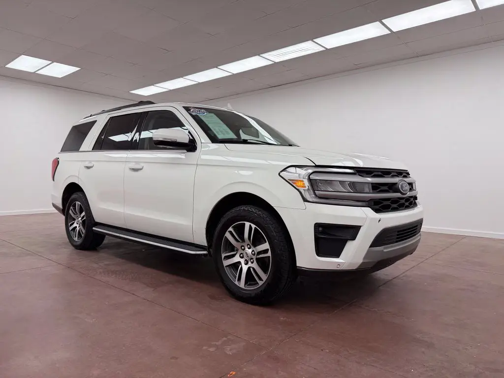 2022 Ford Expedition - $32,775