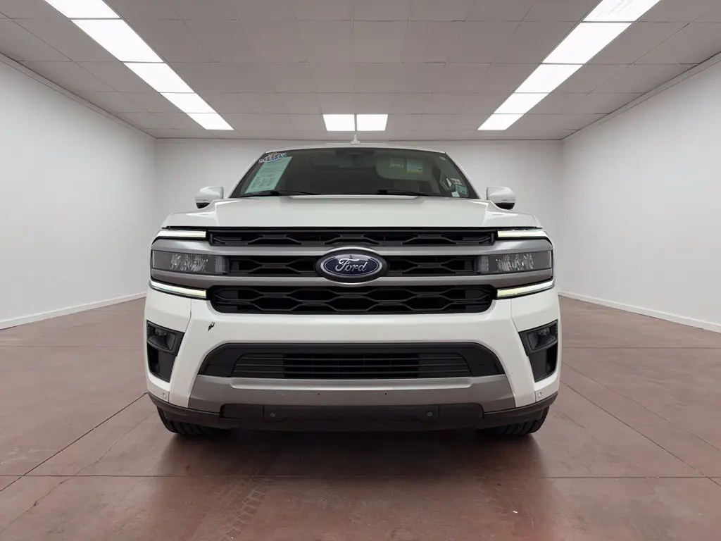 2022 Ford Expedition - $32,775