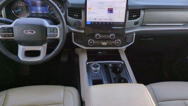 2022 Ford Expedition XLT