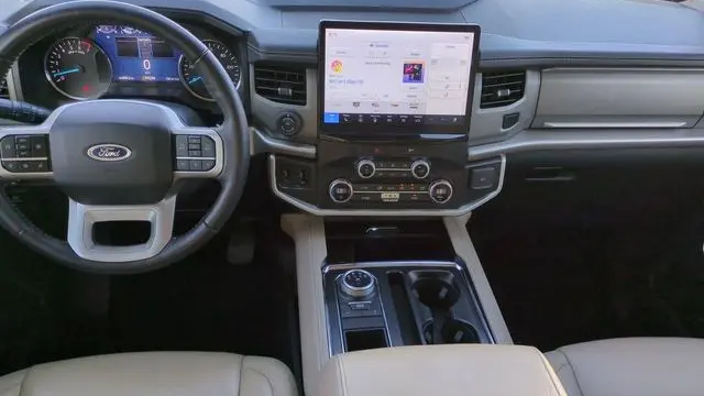 2022 Ford Expedition XLT