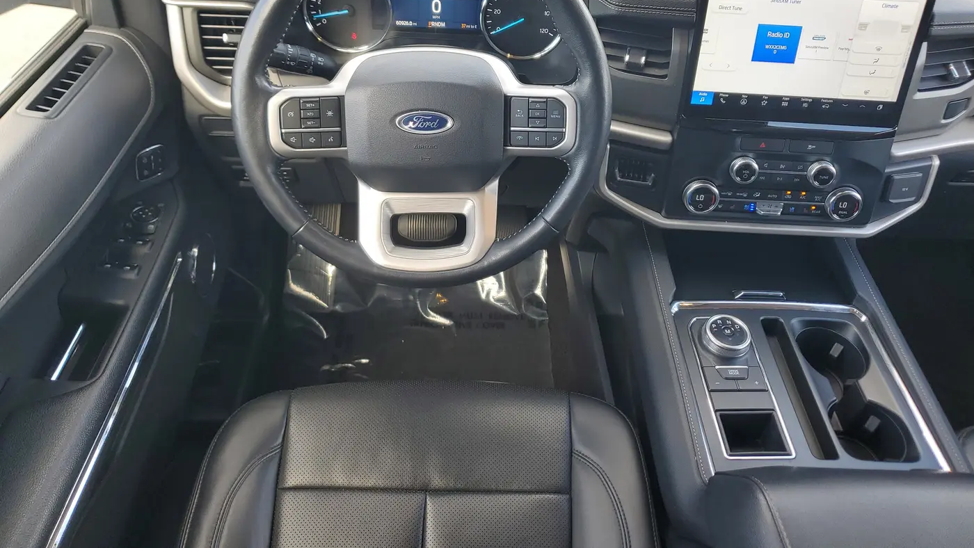 2022 Ford Expedition XLT