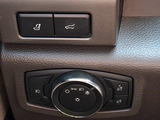 2021 Ford Expedition - $35,900