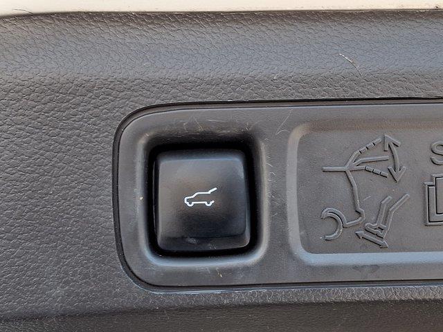 2021 Ford Expedition - $35,900