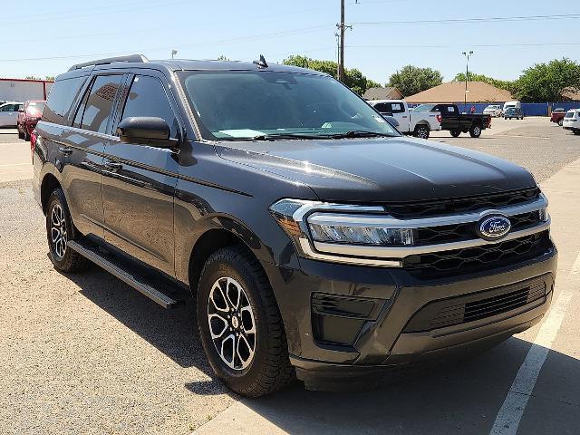 2022 Ford Expedition - $26,990