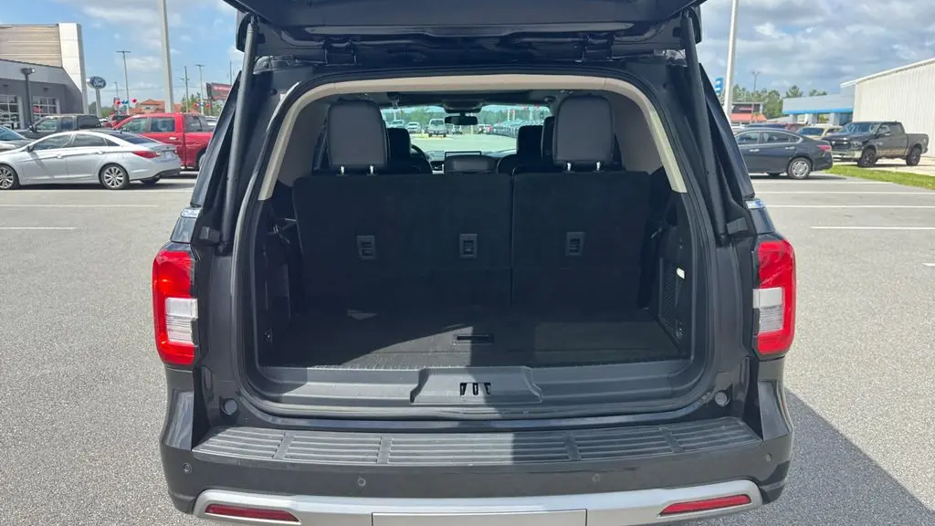 2022 Ford Expedition XLT