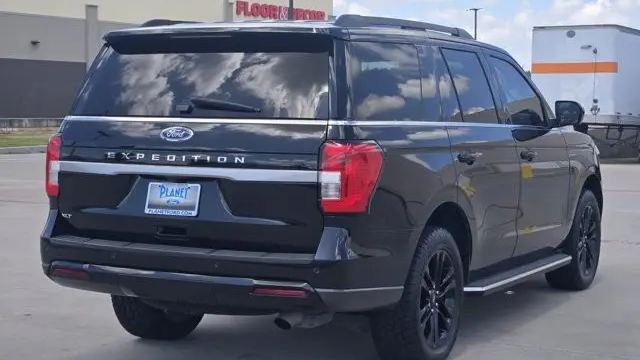 2022 Ford Expedition XLT