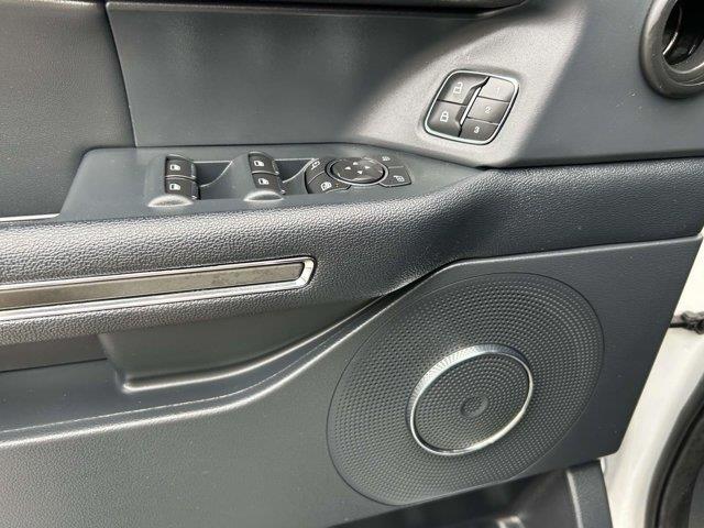 2022 Ford Expedition - $42,994