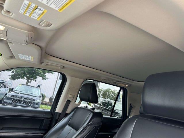 2022 Ford Expedition - $42,994