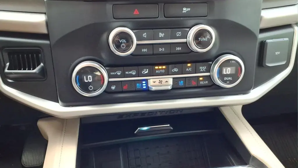 2022 Ford Expedition XLT