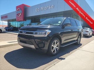 2022 Ford Expedition with Agate Black Metallic Exterior