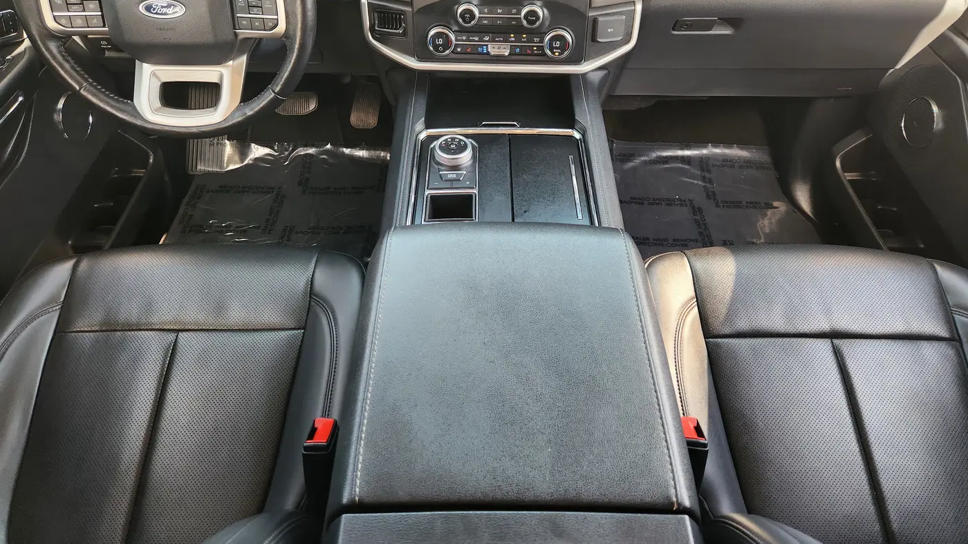 2022 Ford Expedition XLT