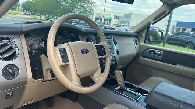 2011 Ford Expedition XLT