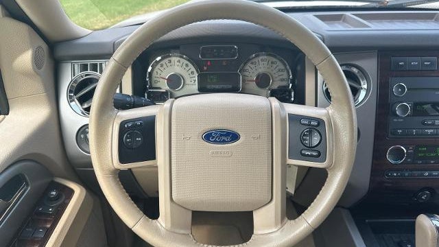 2011 Ford Expedition XLT