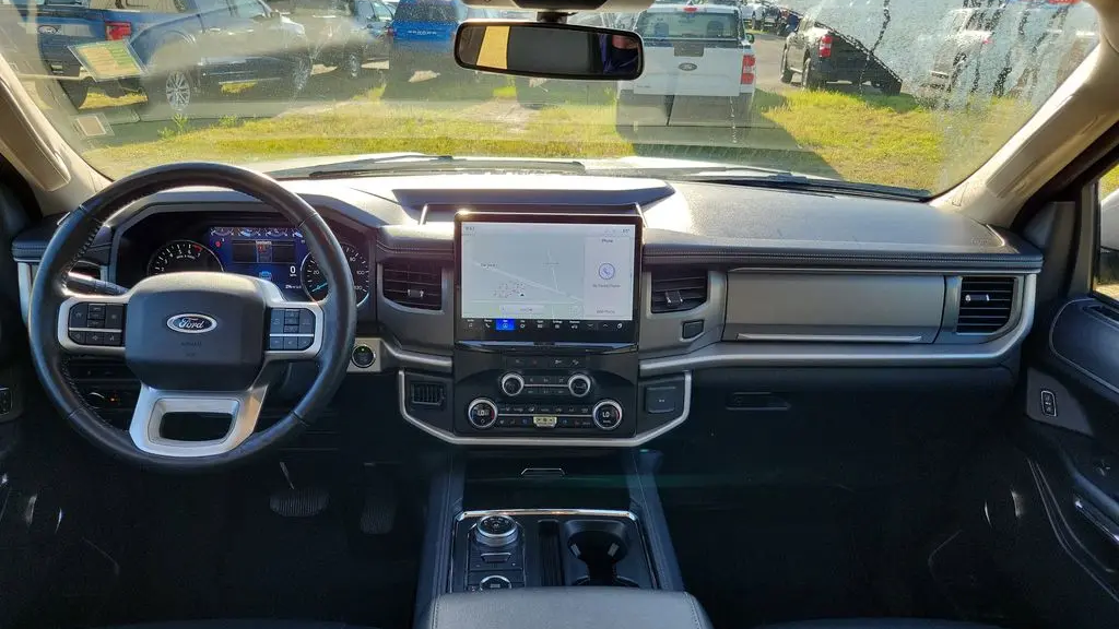 2024 Ford Expedition XLT