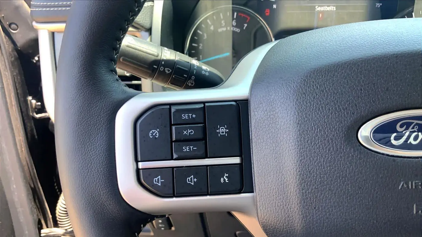 2024 Ford Expedition XLT