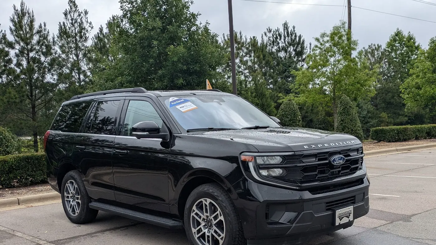 2025 Ford Expedition Active