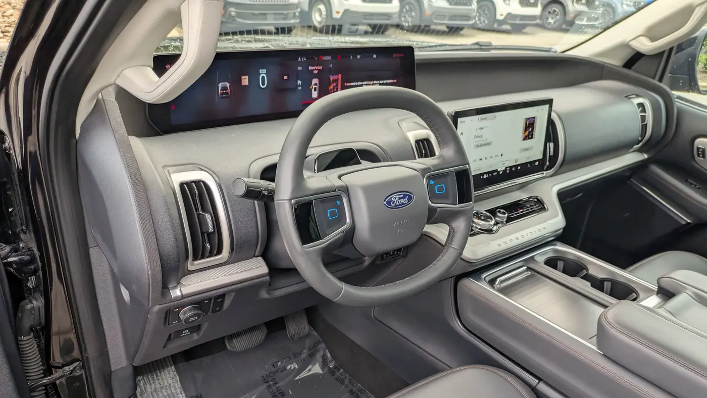 2025 Ford Expedition Active