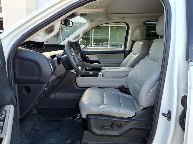 2025 Ford Expedition - $58,990