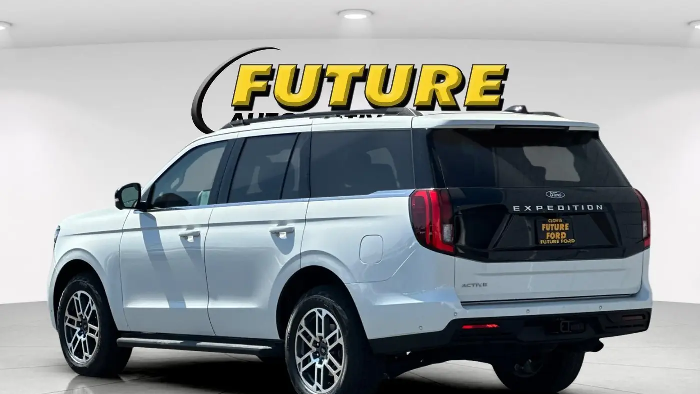 2025 Ford Expedition Active
