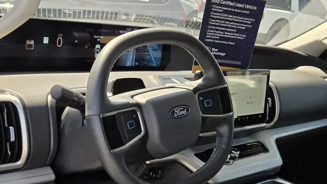 2025 Ford Expedition Active