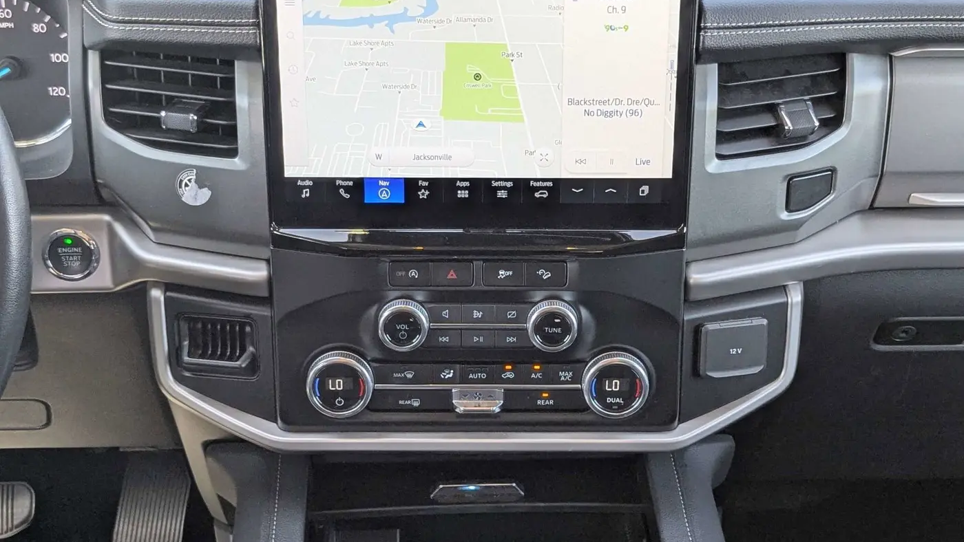 2024 Ford Expedition XLT