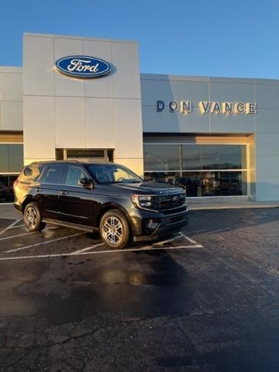 2025 Ford Expedition 4X4 Active 4DR SUV