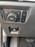 2025 Expedition Thumbnail 16