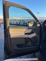 2025 Expedition Thumbnail 31