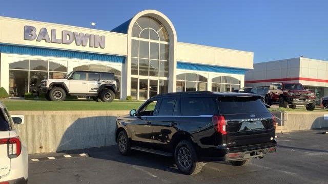 2025 Ford Expedition Active