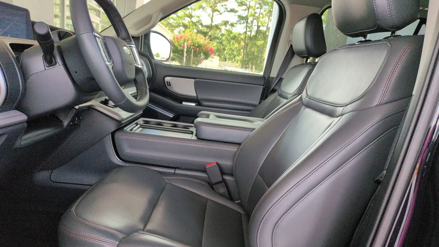 2025 Ford Expedition Active