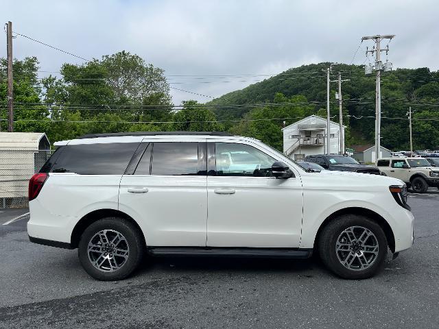2025 Ford Expedition - $53,800