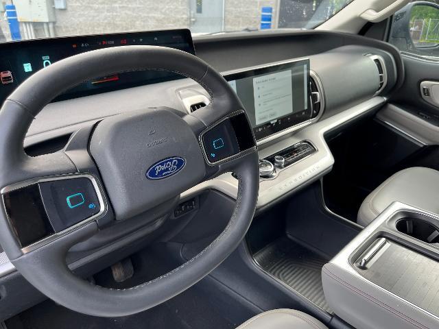 2025 Ford Expedition - $53,800
