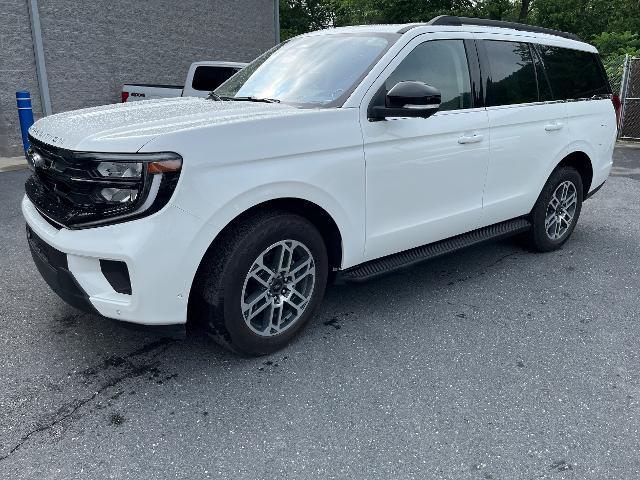 2025 Ford Expedition - $53,800
