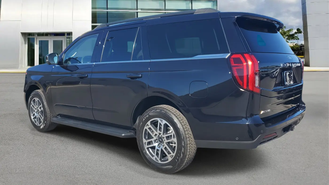 2025 Ford Expedition Active