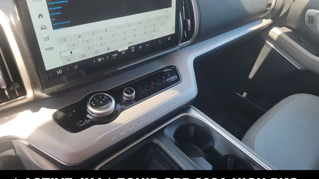2025 Ford Expedition Active