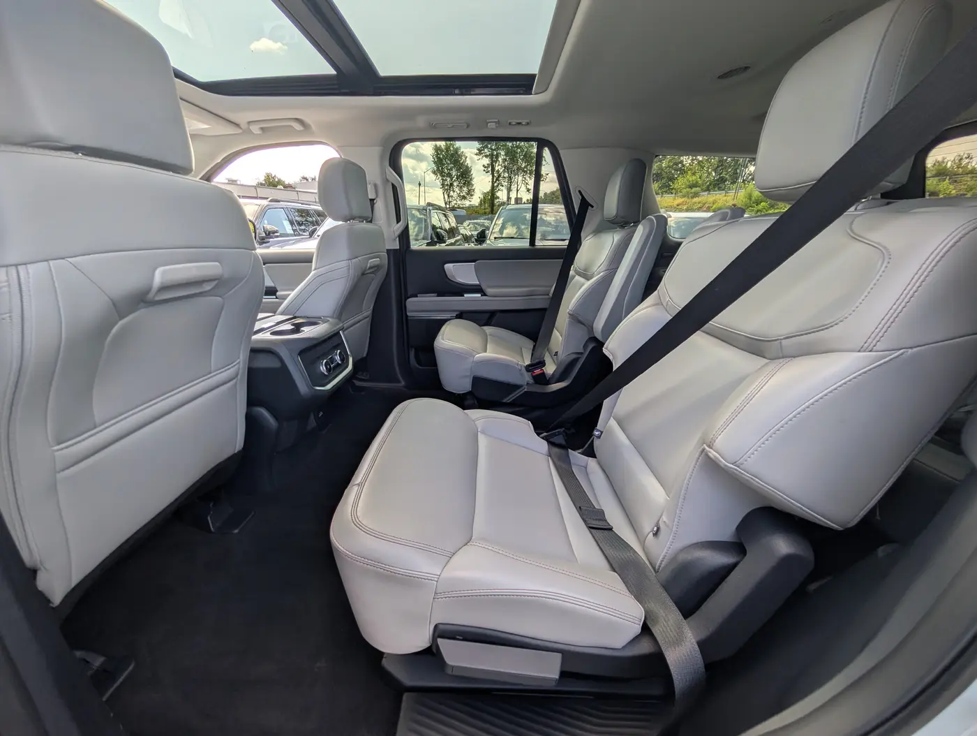 2025 Ford Expedition - $54,500
