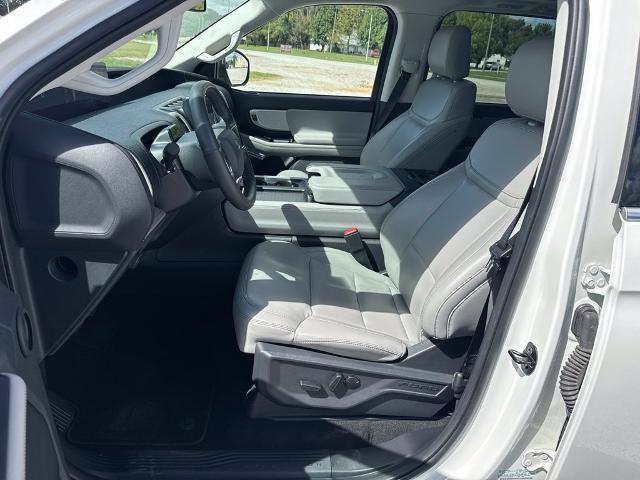 2025 Ford Expedition - $58,500