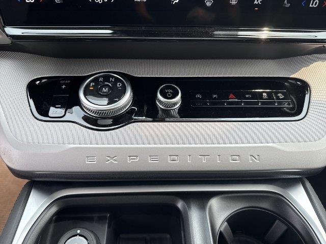 2027 Ford Expedition - $72,054