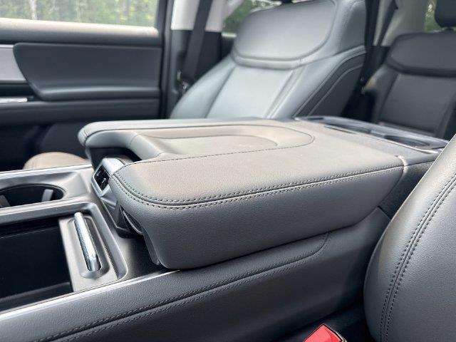 2027 Ford Expedition - $72,054