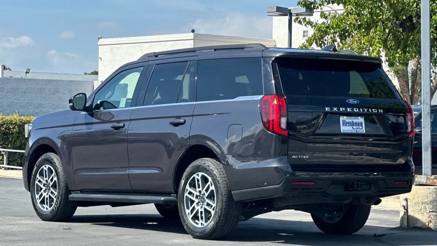 2025 Ford Expedition Active