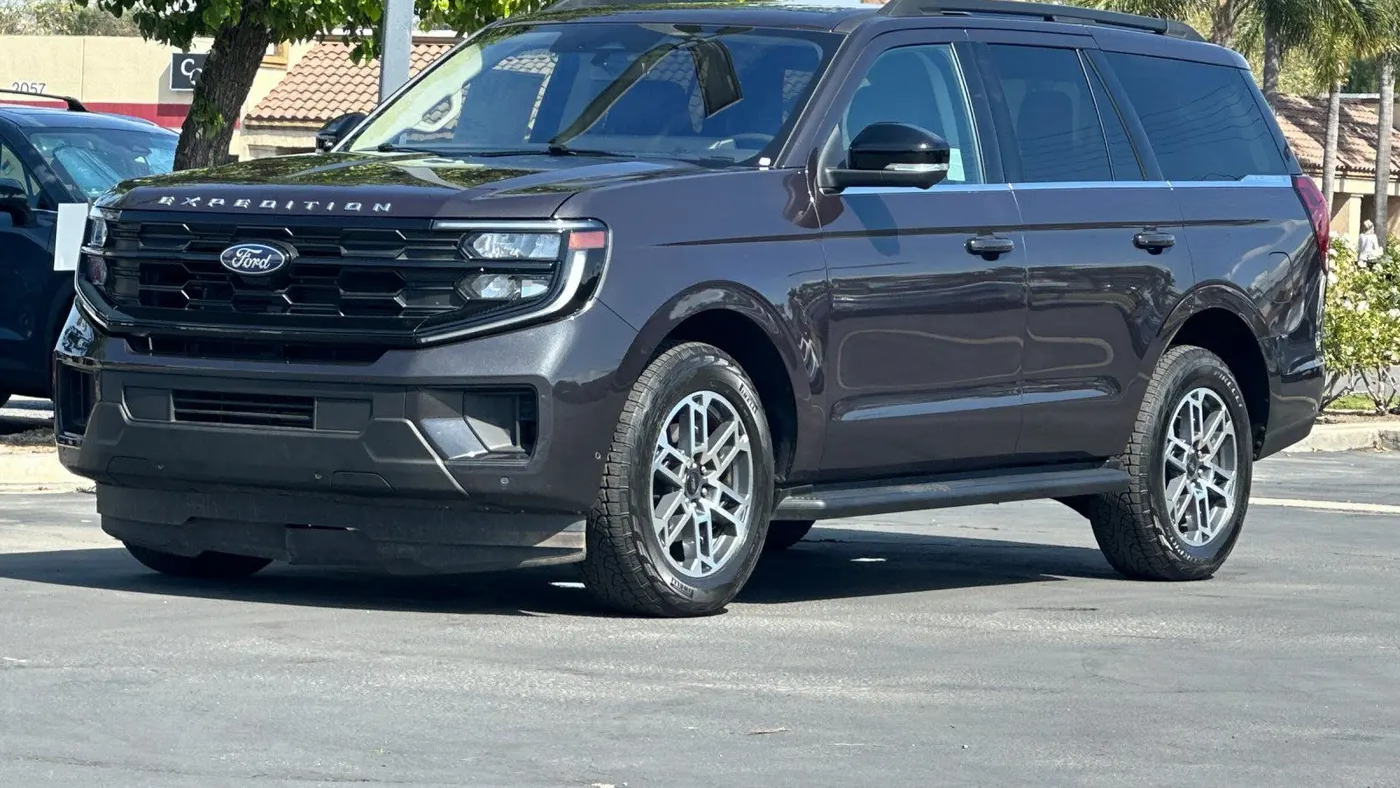 2025 Ford Expedition Active