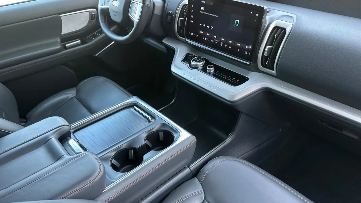 2025 Ford Expedition Active
