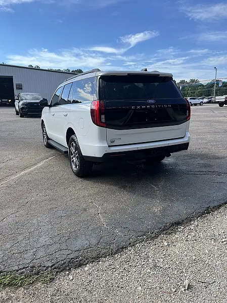 2025 Ford Expedition - $55,911