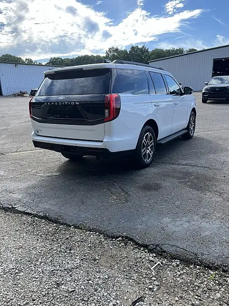 2025 Ford Expedition - $55,911