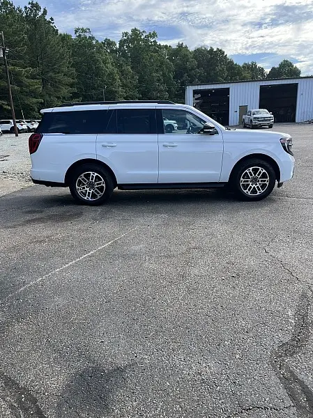2025 Ford Expedition - $55,911