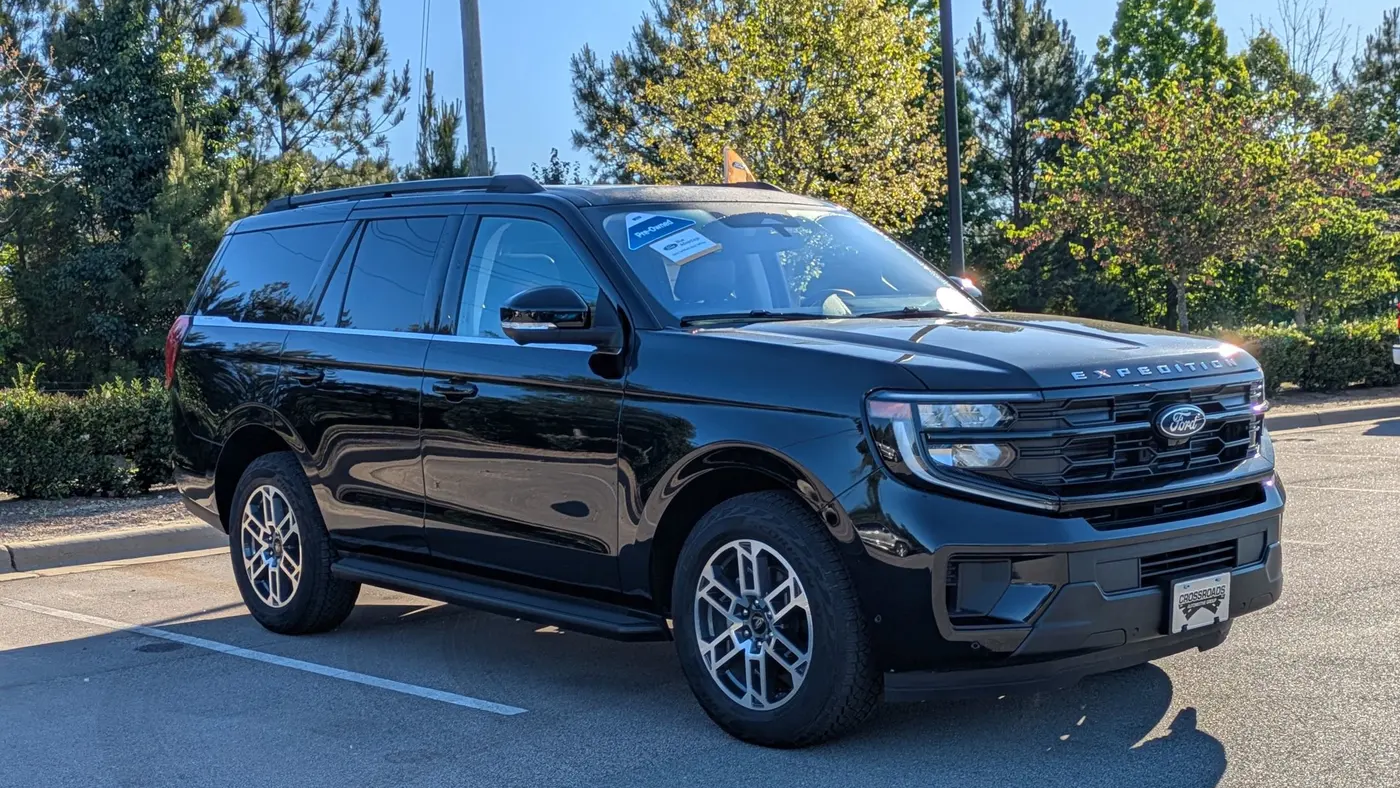 2025 Ford Expedition Active