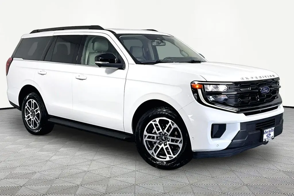2025 Ford Expedition - $60,941