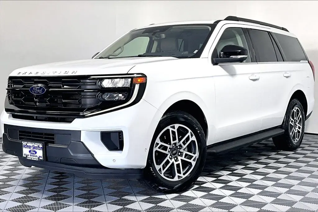 2025 Ford Expedition - $60,941