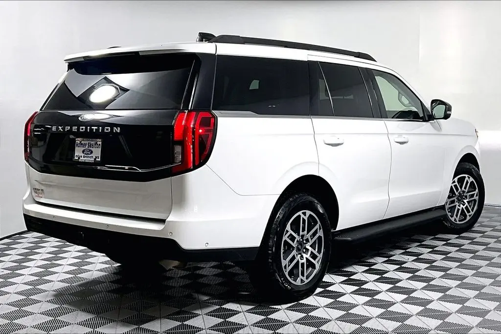 2025 Ford Expedition - $60,941